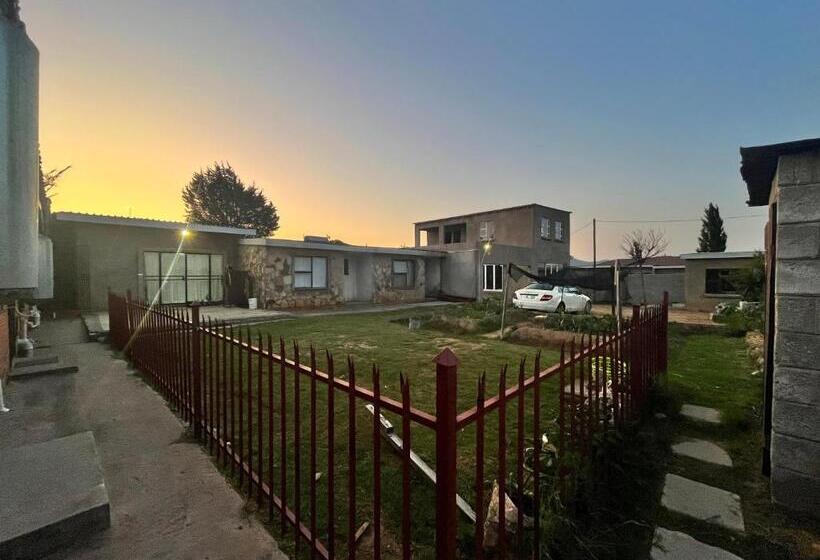 Mphatlalatsane Executive Bnb