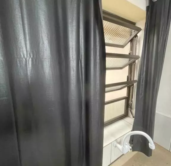 پانسیون 02 Doutor Hostel 800 Mts Da Praia