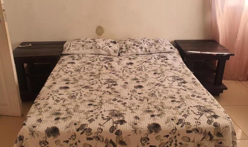 פנסיון De Chillas Villas