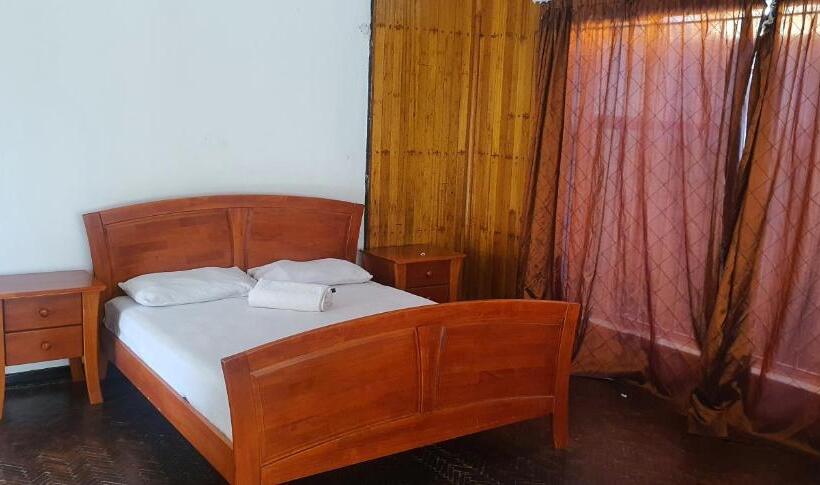 פנסיון De Chillas Villas