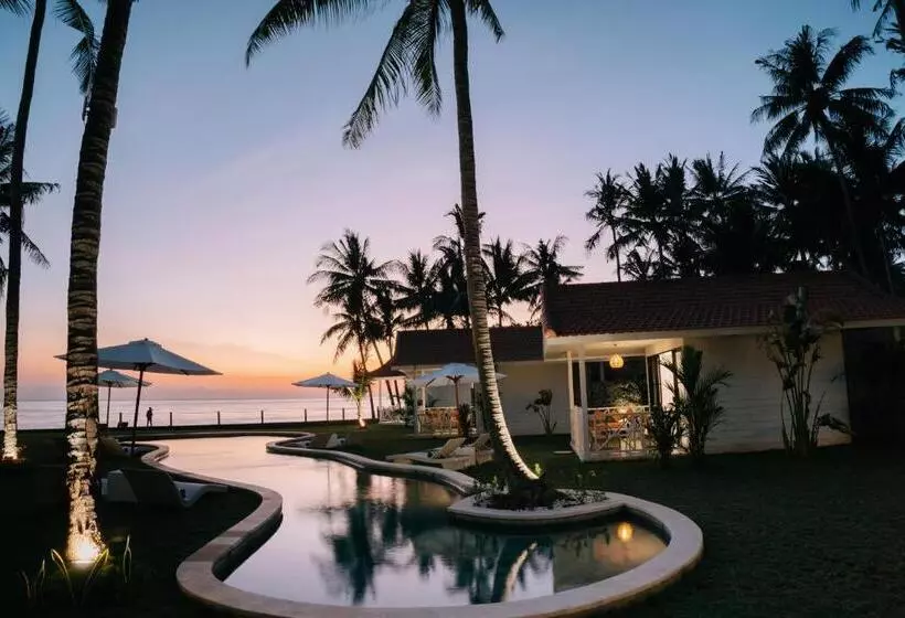 ペンション Senang Resort