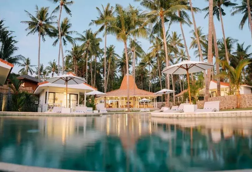 ペンション Senang Resort