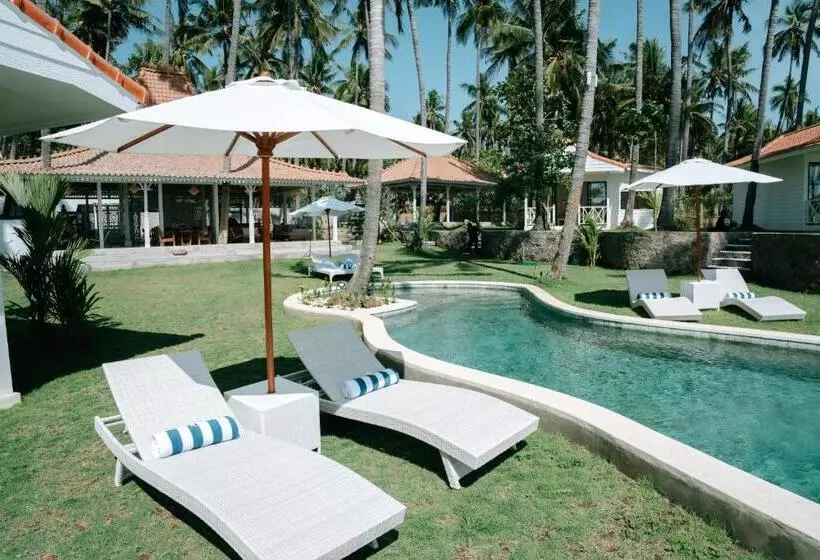 ペンション Senang Resort