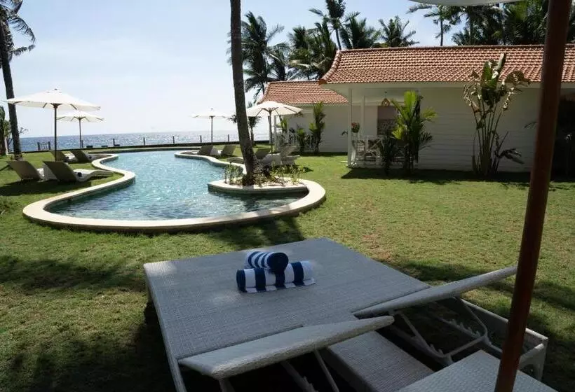 ペンション Senang Resort