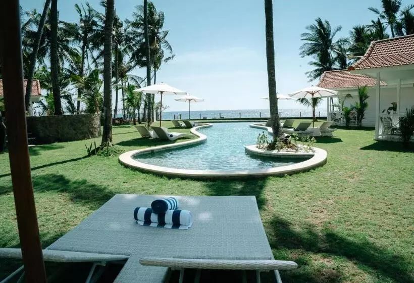 ペンション Senang Resort