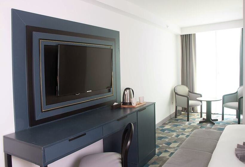 Shelter Inn Hotel & Spa