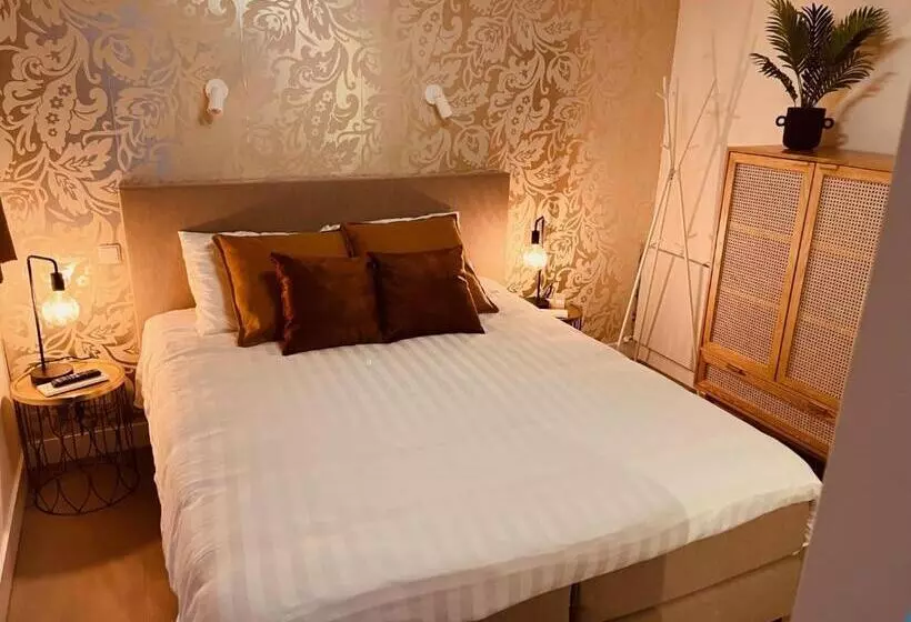 Bed And Breakfast 013 City