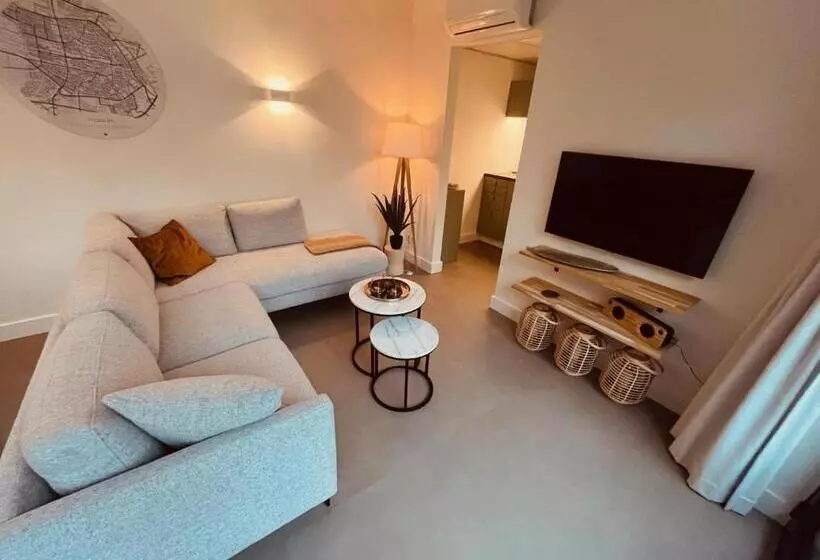 Bed And Breakfast 013 City