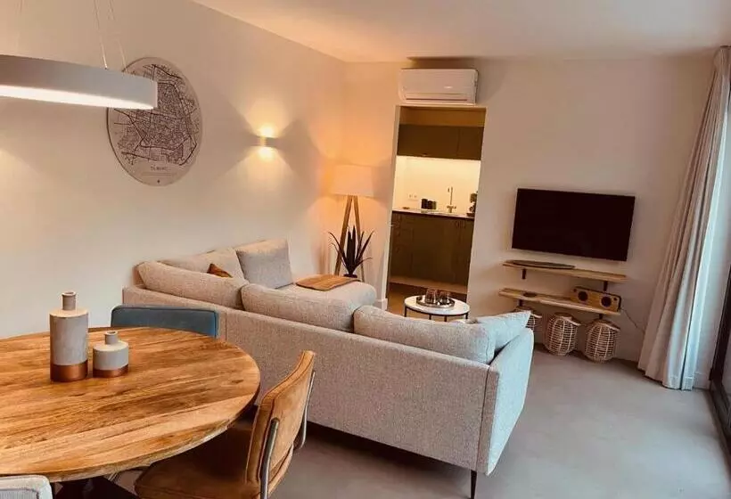 Bed And Breakfast 013 City