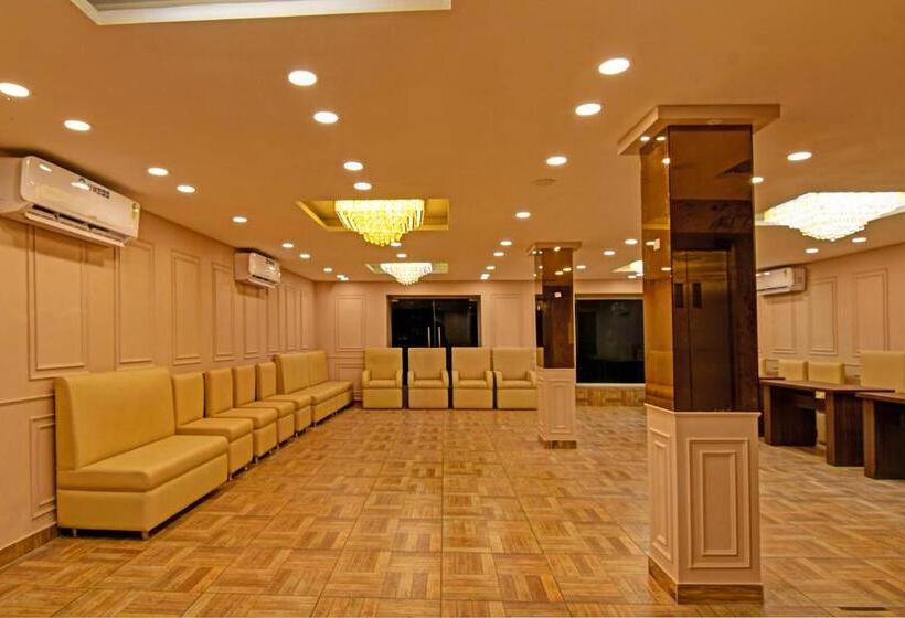 Szálloda Super Townhouse Refresh