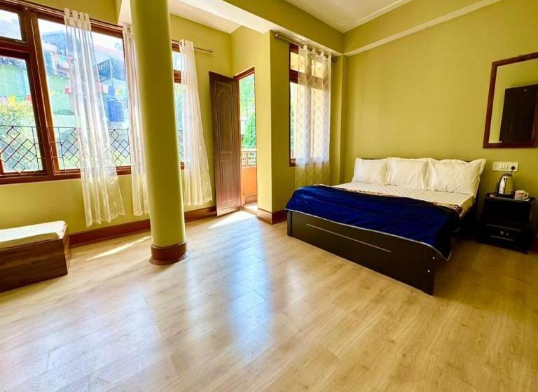 Debraj Hotel & Resort