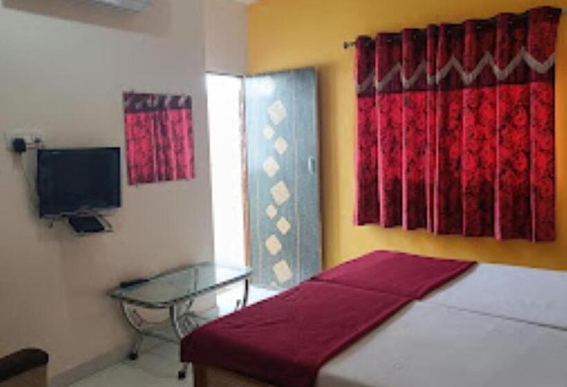 Отель Atithi Satkar Akola