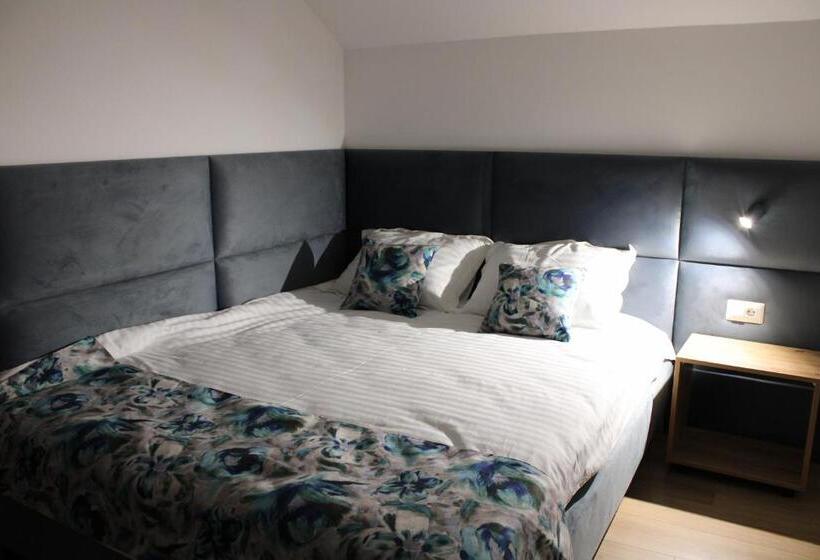 호텔 Casa Din Livada