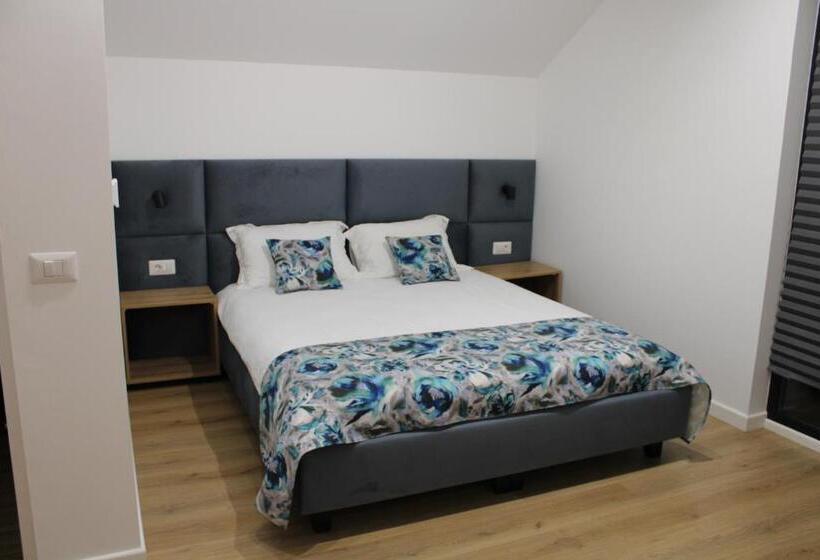 호텔 Casa Din Livada