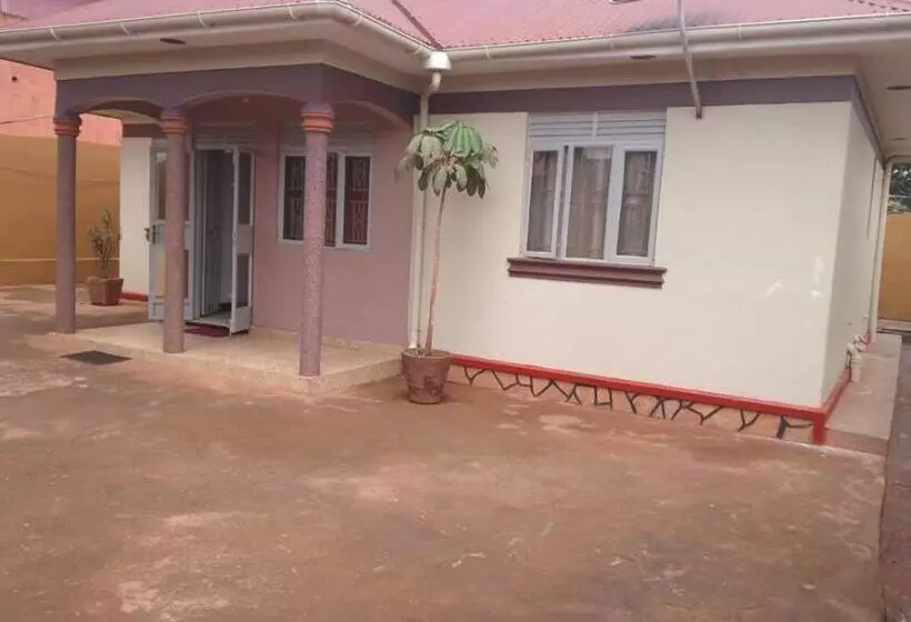 هتل Kalifonia Guest House