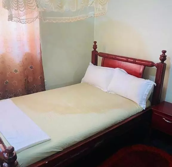 هتل Kalifonia Guest House
