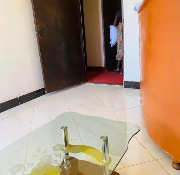 هتل Kalifonia Guest House