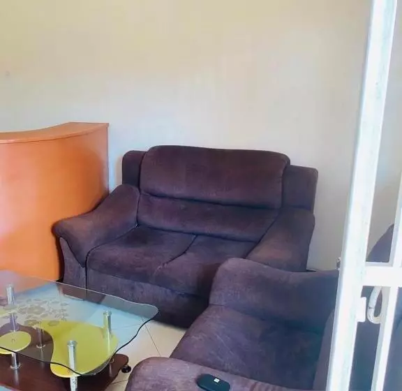 هتل Kalifonia Guest House