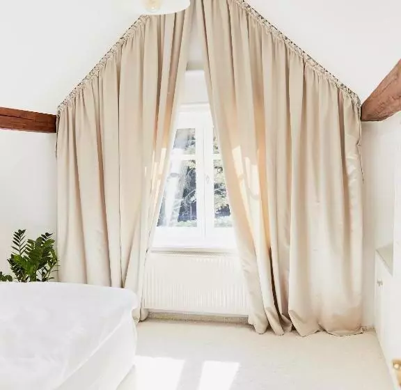 Majatalo Bnb Rauschenberg