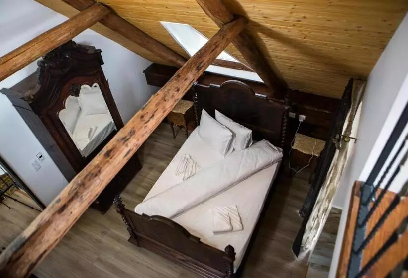 Majatalo Casa Cu Magnolii