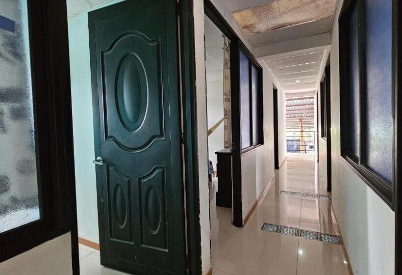 ペンション El Portal Del Llano