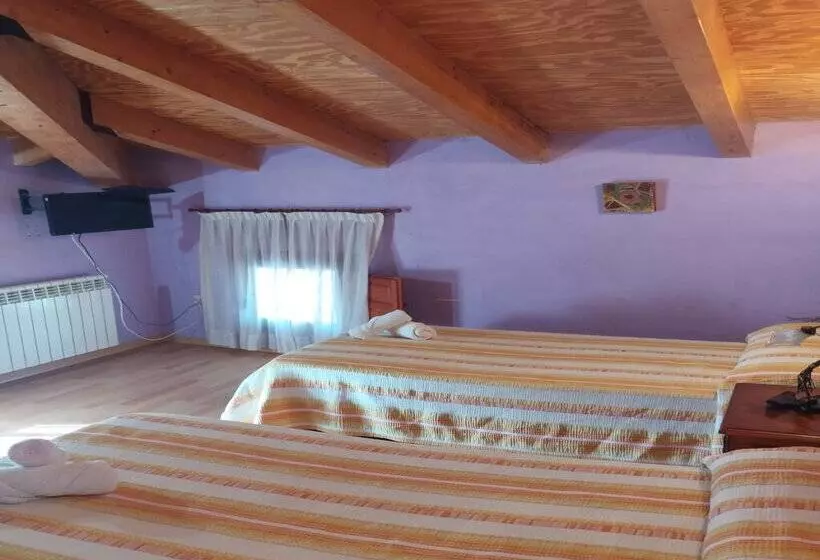 ペンション Hostal Los Quiñones