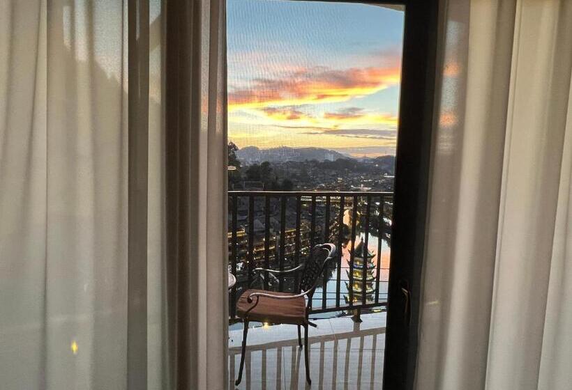 Pensjonat Phoenix Best River View B&b