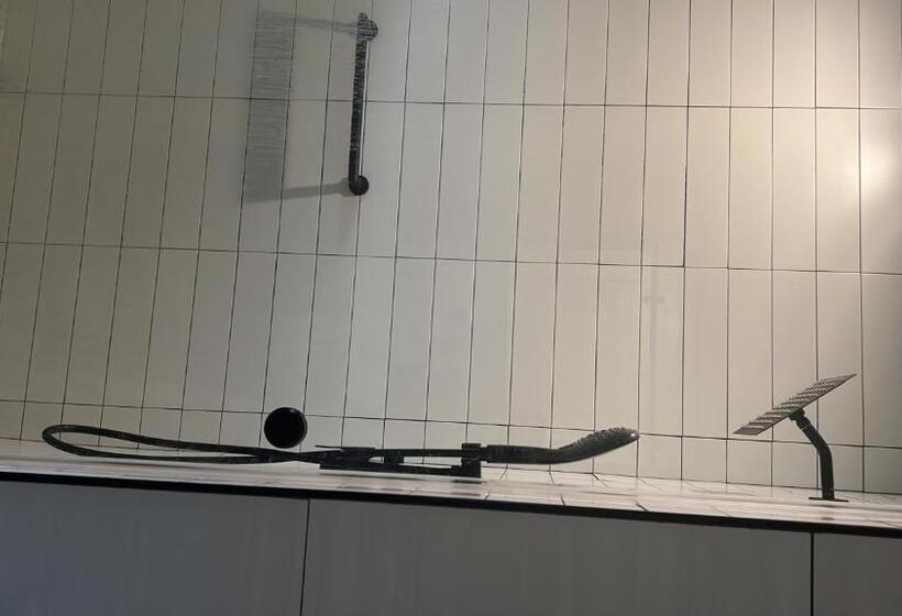 Пансион Room In House Cozy Comfy Private Room Close To Everything L