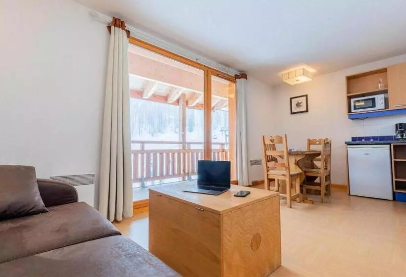 Résidence Le Parc Des Airelles   Studio Coin Montagne 4 Personnes Vue Pist 334