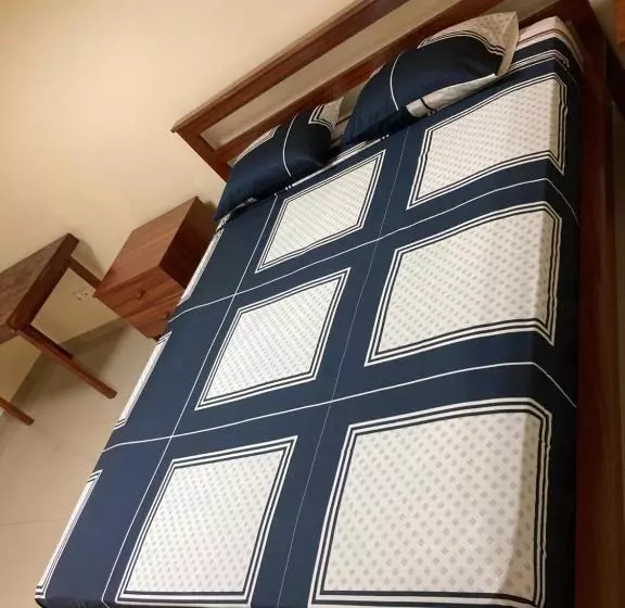 تختخواب و صبحانه Constança Retreat