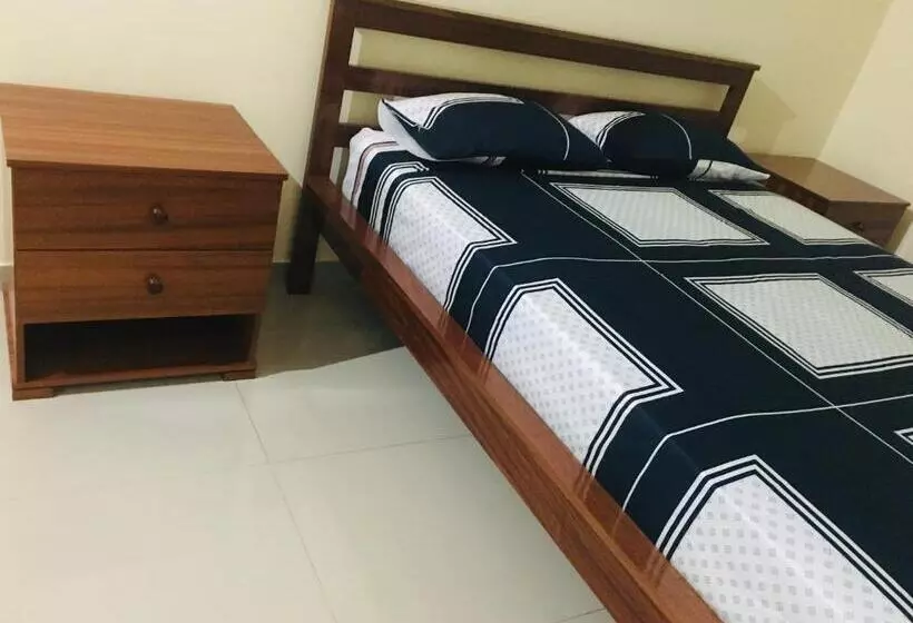 تختخواب و صبحانه Constança Retreat