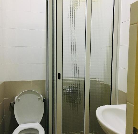 تختخواب و صبحانه Constança Retreat