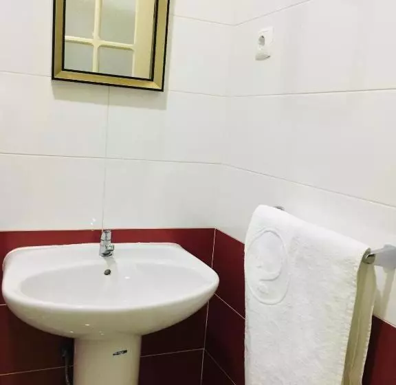 تختخواب و صبحانه Constança Retreat