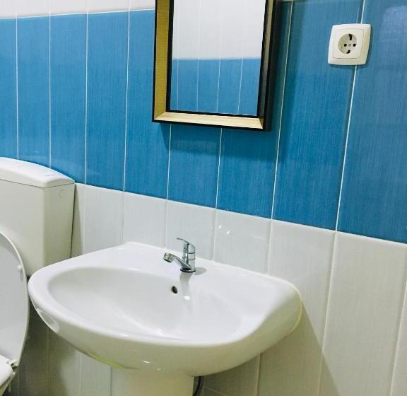 تختخواب و صبحانه Constança Retreat