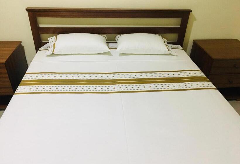 تختخواب و صبحانه Constança Retreat