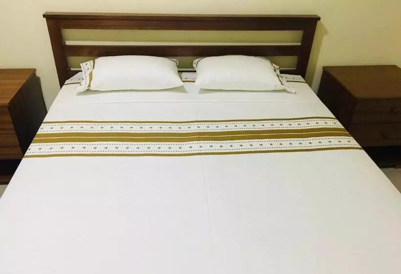 تختخواب و صبحانه Constança Retreat