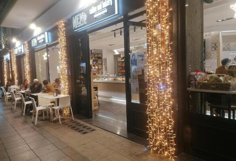 تختخواب و صبحانه Effe4 Lovely Room