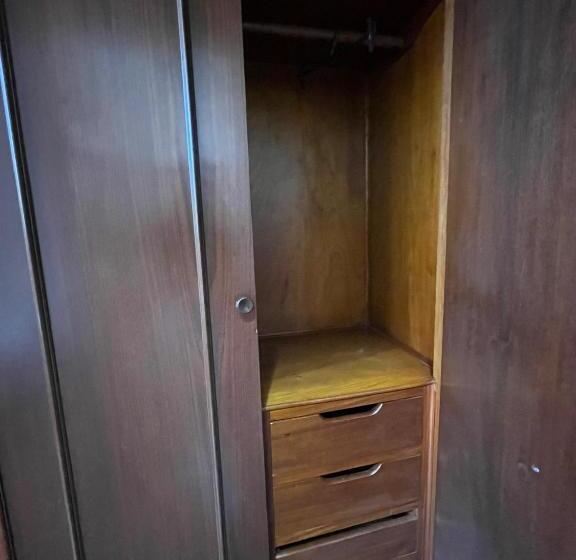 éden Hostel E Coworking