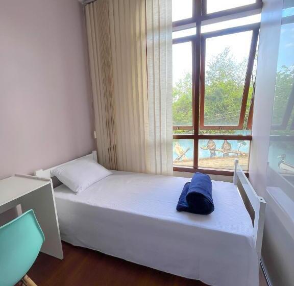 éden Hostel E Coworking