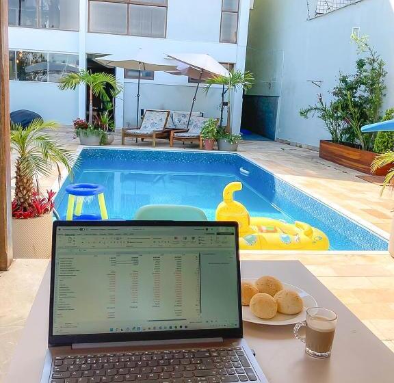 éden Hostel E Coworking