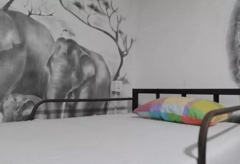 Hostel Tharu, Surf Camp & Restaurant