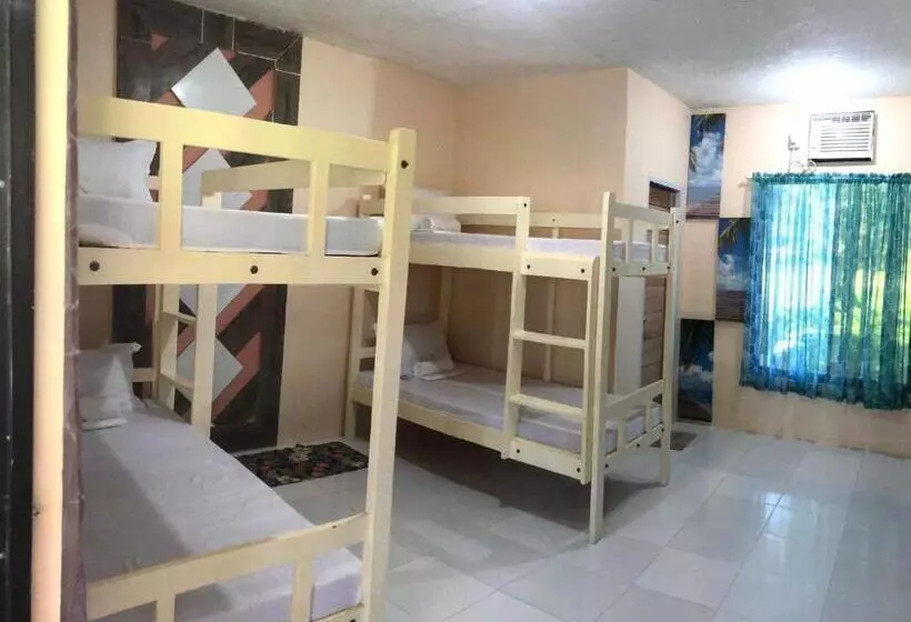 هتل Azzura Budget Rooms