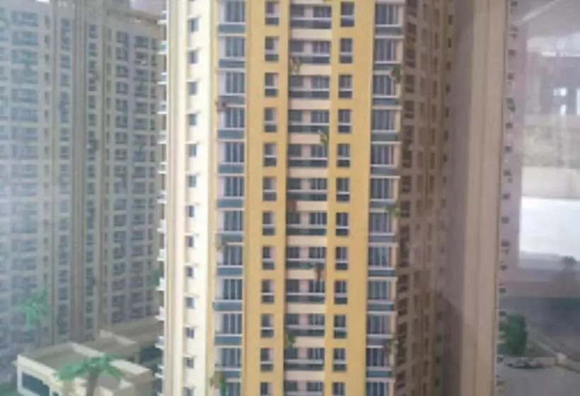 ホテル Girnar Amravati