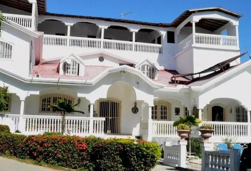 هتل Mady S Villa