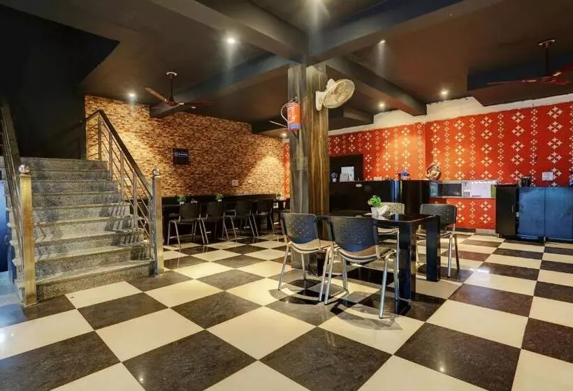 Hotelli Omi Inn Manesar