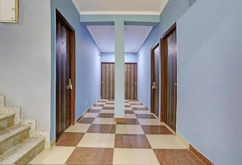 Hotelli Omi Inn Manesar
