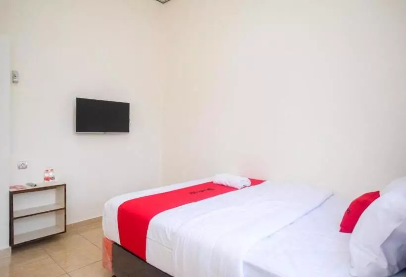 Hotelli Reddoorz Near Terminal Bus Purwokerto