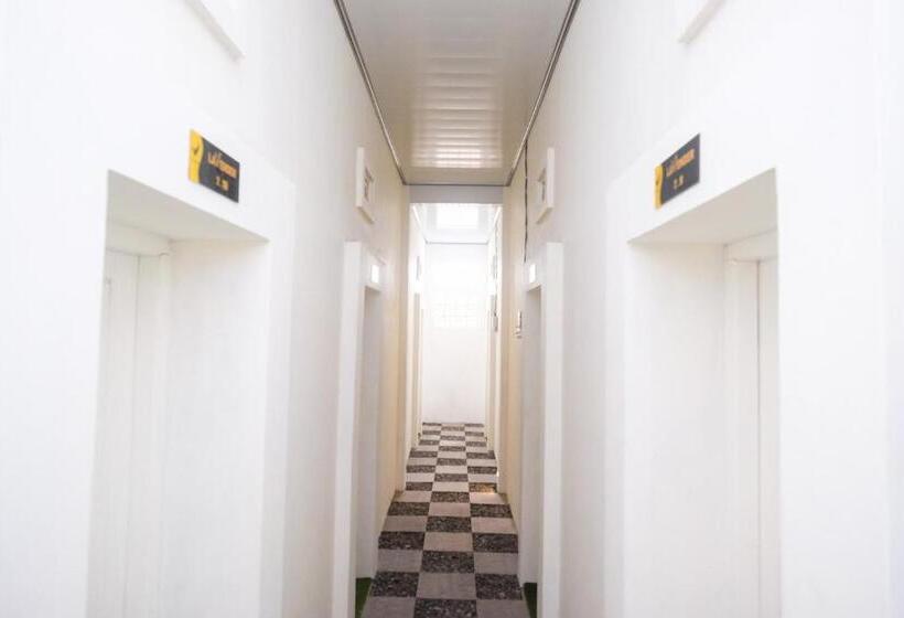 Hotel Reddoorz Near Terminal Bus Purwokerto