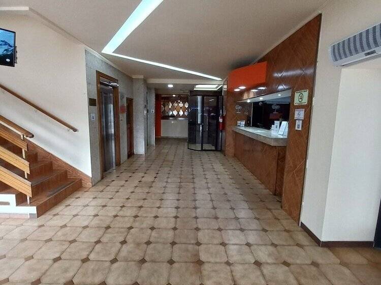 호텔 San Thomas Inn