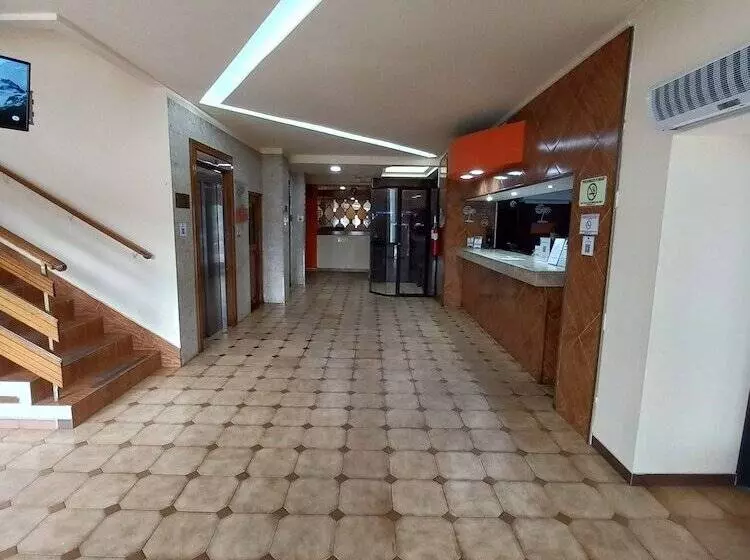 هتل San Thomas Inn